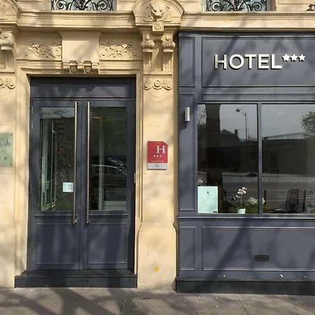 Orphée Hotel 3*