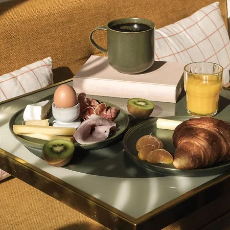Orphée Hotel 3*