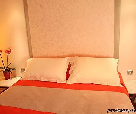 Hotel Orphée Paris